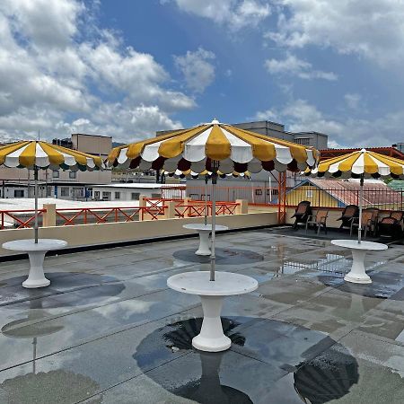 Sundeck Suites Boissiere Village Exterior photo